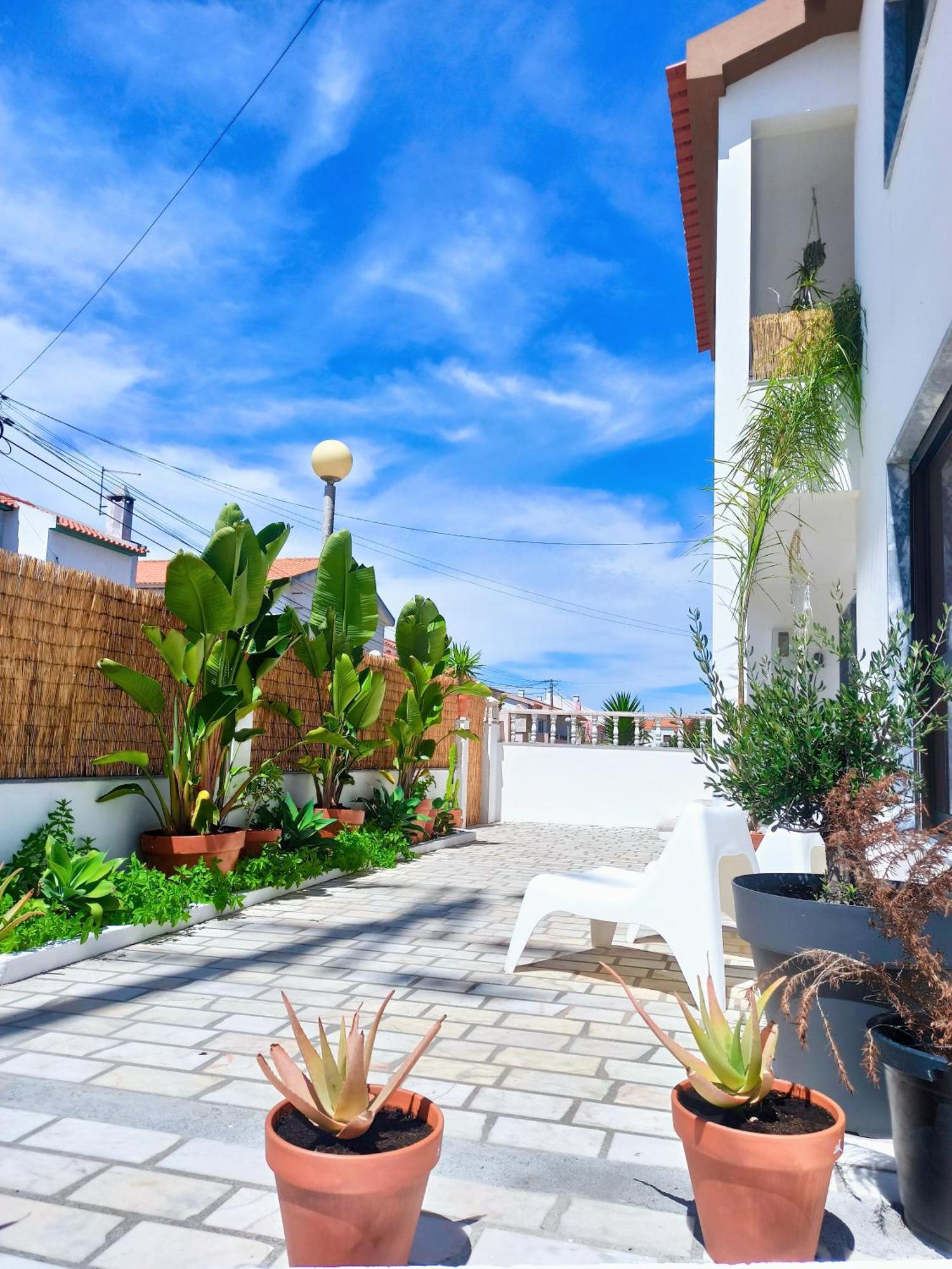 Supertubos House Peniche Bed & Breakfast Atouguia Da Baleia Dış mekan fotoğraf